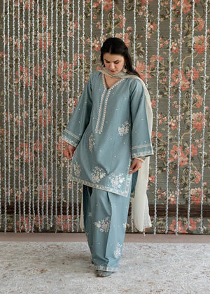 Light Blue Urge Pret lawn