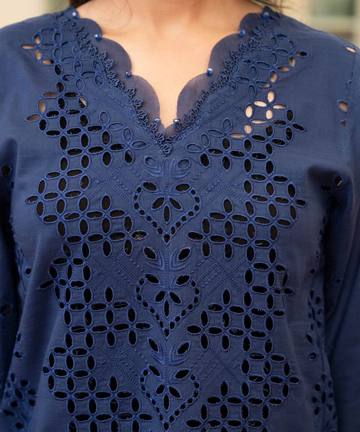 Navy blue embroidered Chikankari lawn|E60
