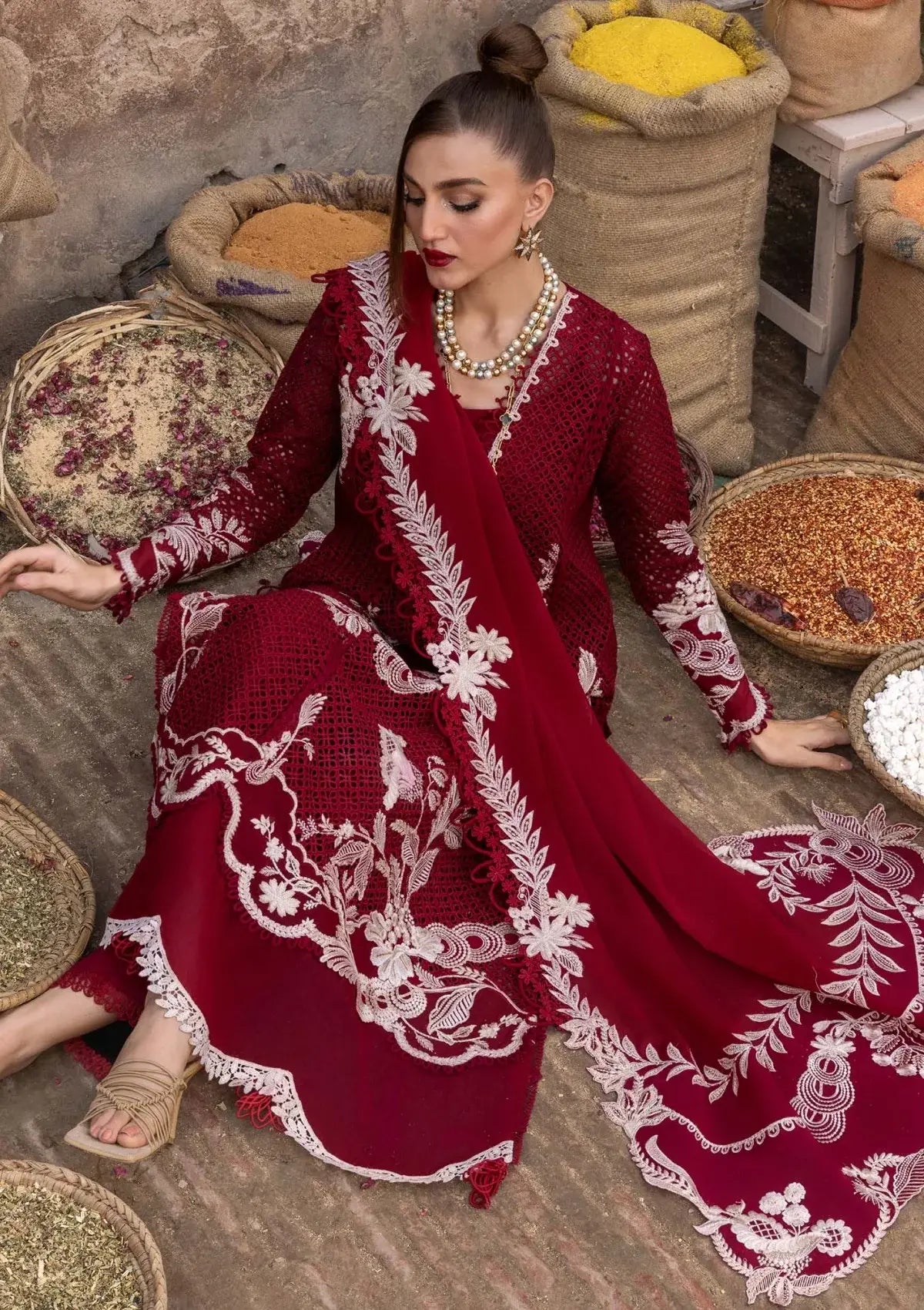 Crimson Tasawar Luxury Lawn 3-piece|E58