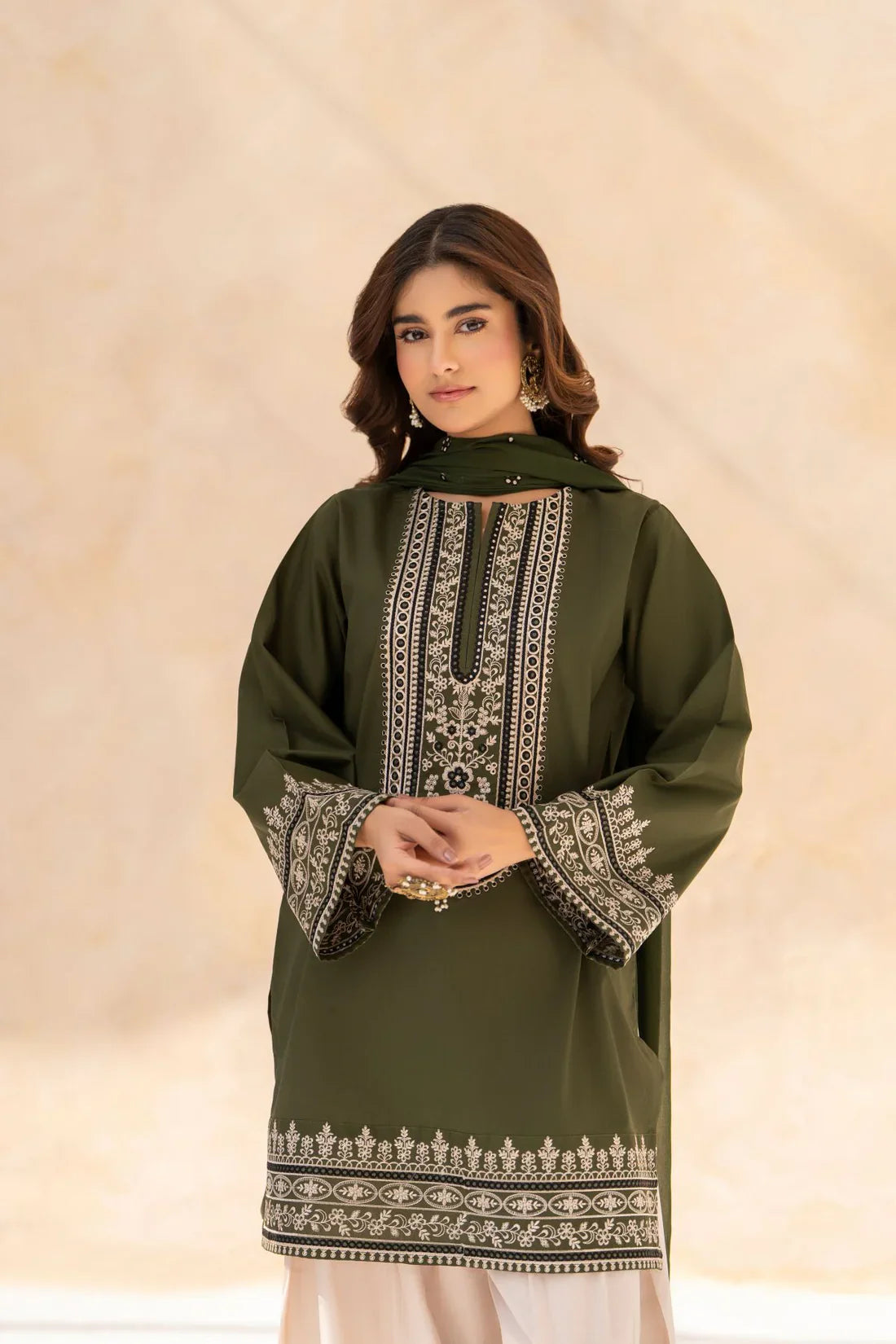 Beautiful 3 Piece Embroidery Lawn | L-103