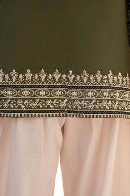 Beautiful 3 Piece Embroidery Lawn | L-103