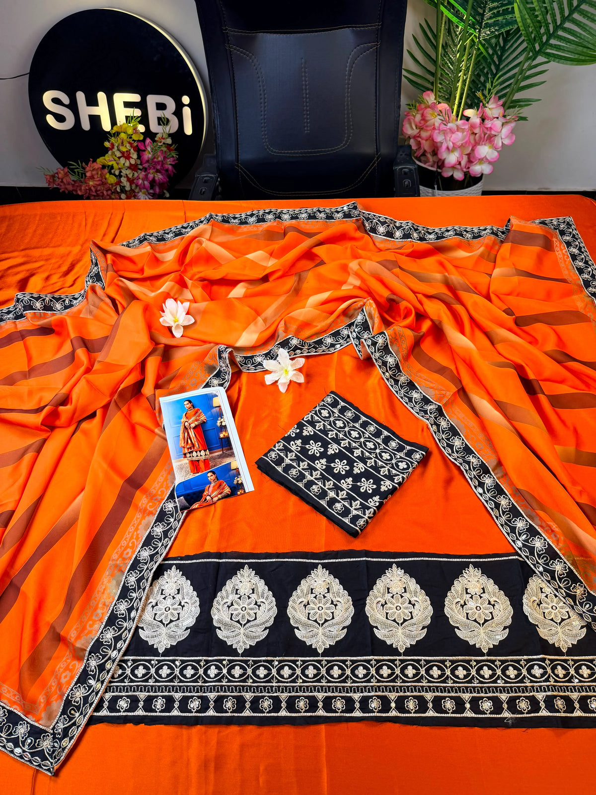 Vibrant orange|E53
