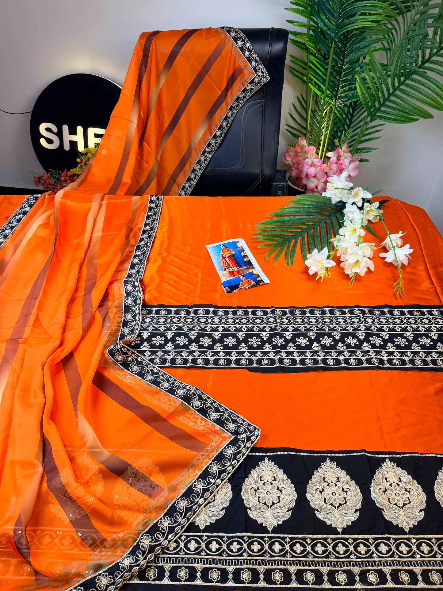 Vibrant orange|E53